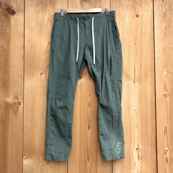 Vuori Green Ripstop Women’s Pants Sz Medium - Picture 2 of 5